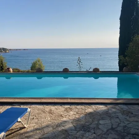 With Private Pool & Boules Court * Bandol