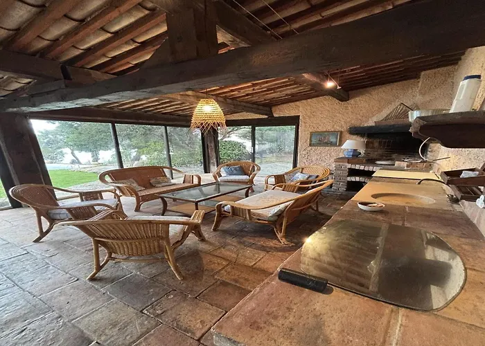 Ferienhaus With Private Pool & Boules Court