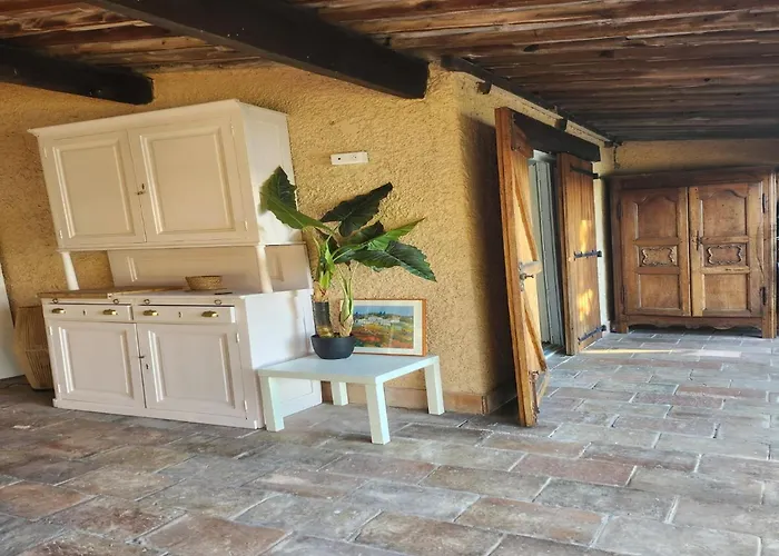 Ferienhaus With Private Pool & Boules Court Bandol
