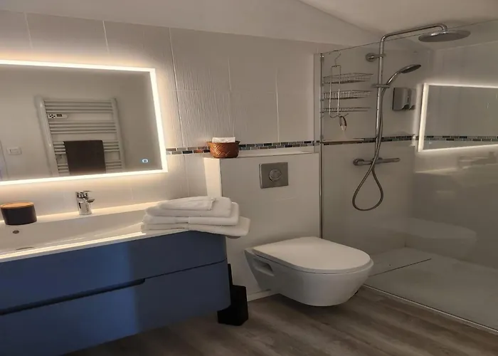 Ferienhaus With Private Pool & Boules Court Bandol