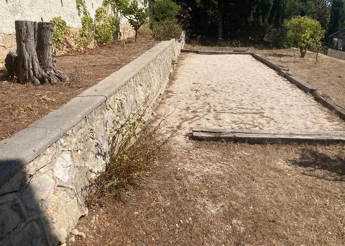 With Private Pool & Boules Court Ferienhaus Bandol